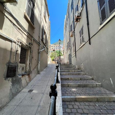 Ferienwohnung 1Br Hidden Gem At The Nook Gibraltar Exterior foto