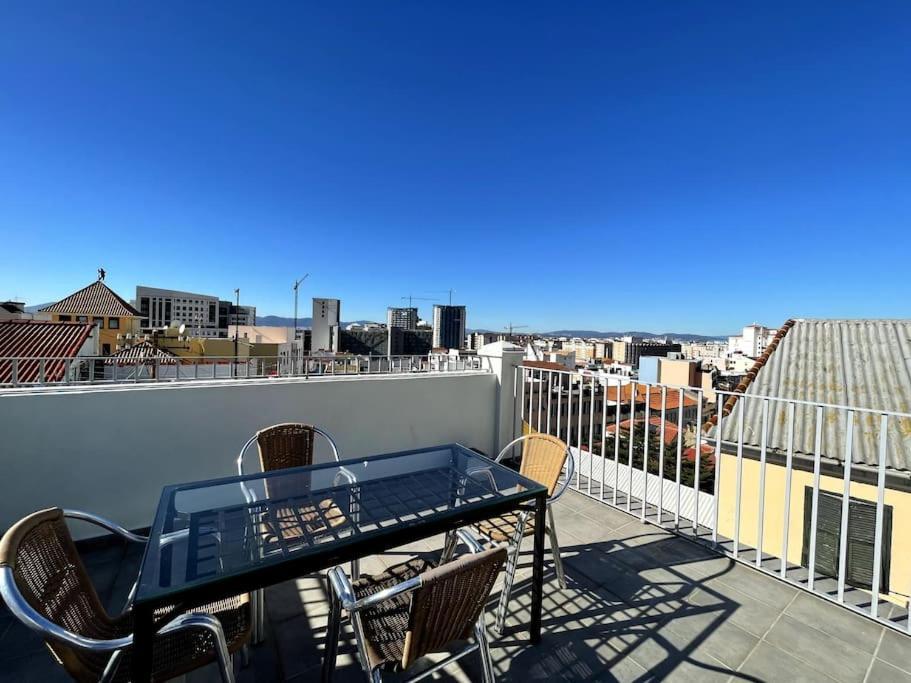 Ferienwohnung 1Br Hidden Gem At The Nook Gibraltar Exterior foto