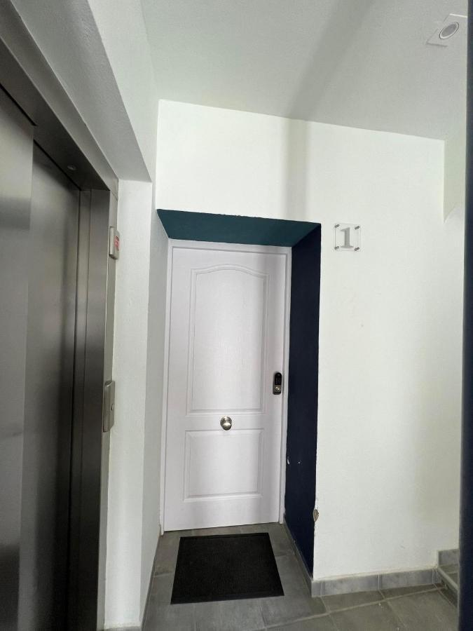 Ferienwohnung 1Br Hidden Gem At The Nook Gibraltar Exterior foto