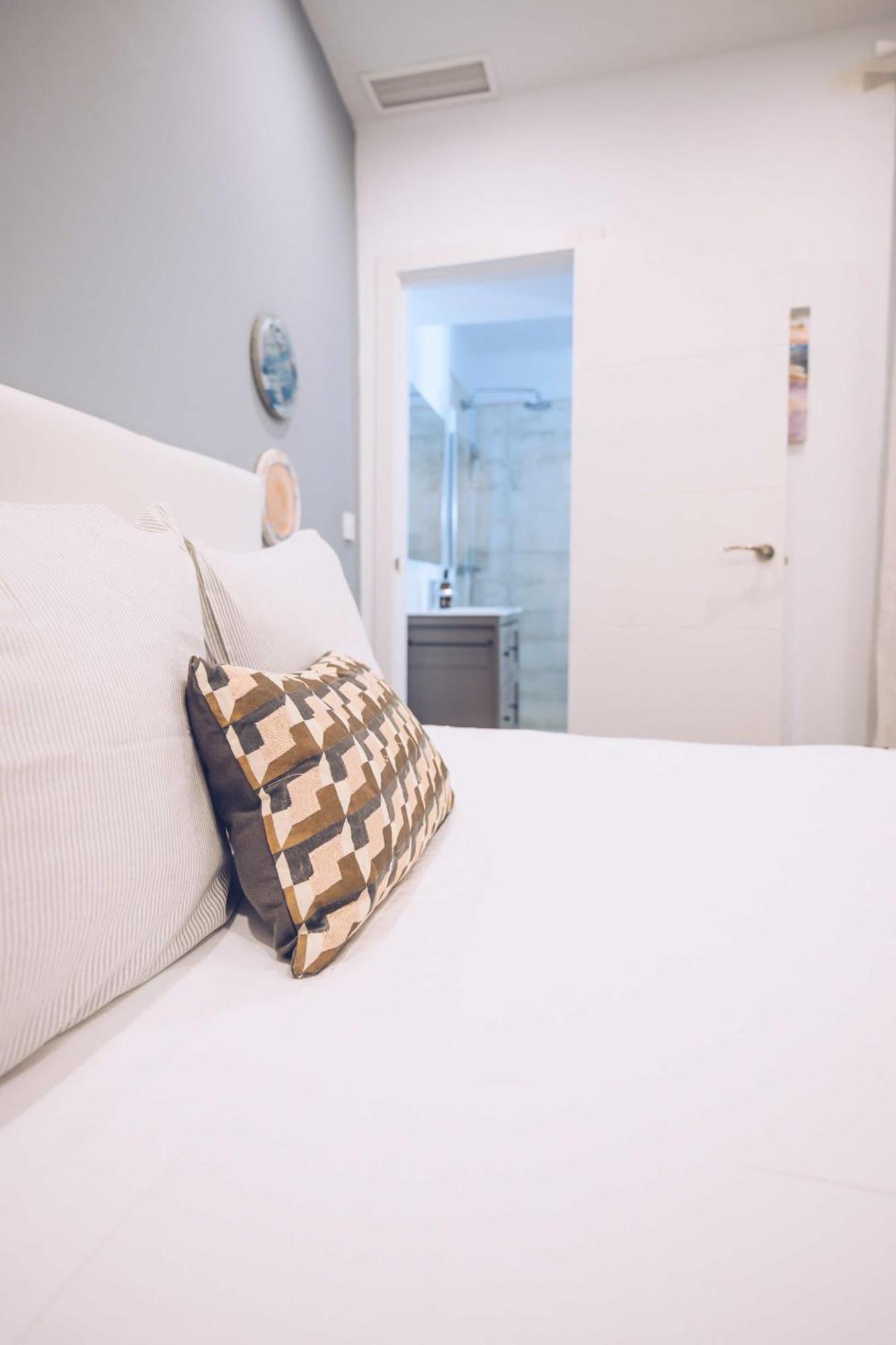 Ferienwohnung 1Br Hidden Gem At The Nook Gibraltar Exterior foto