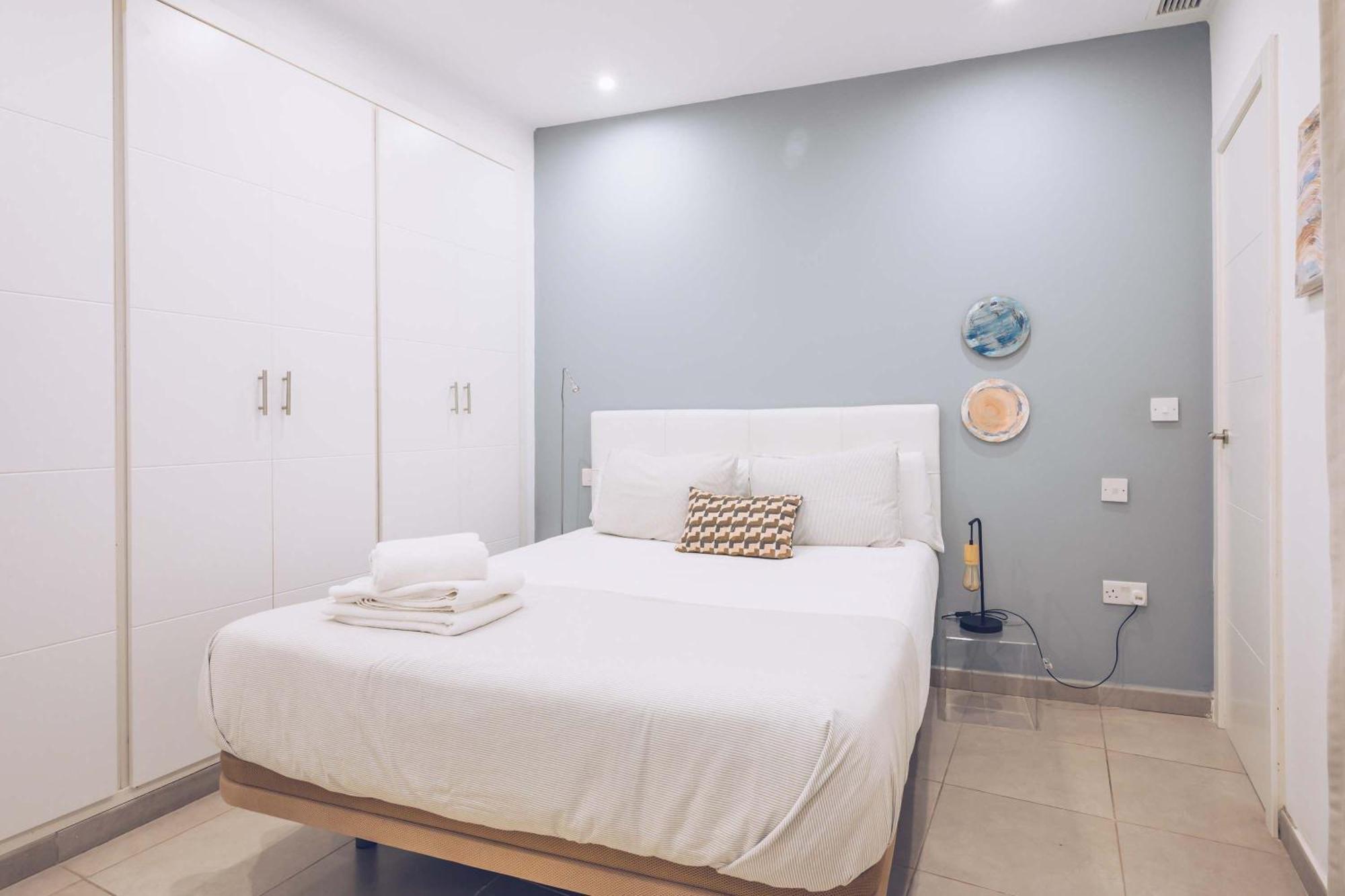 Ferienwohnung 1Br Hidden Gem At The Nook Gibraltar Exterior foto